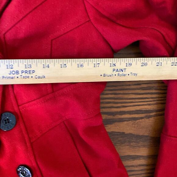 Guess Los Angeles 1981 Wool Blend Coat Size Medium Cherry Red Thick Collared EUC - Picture 4 of 11